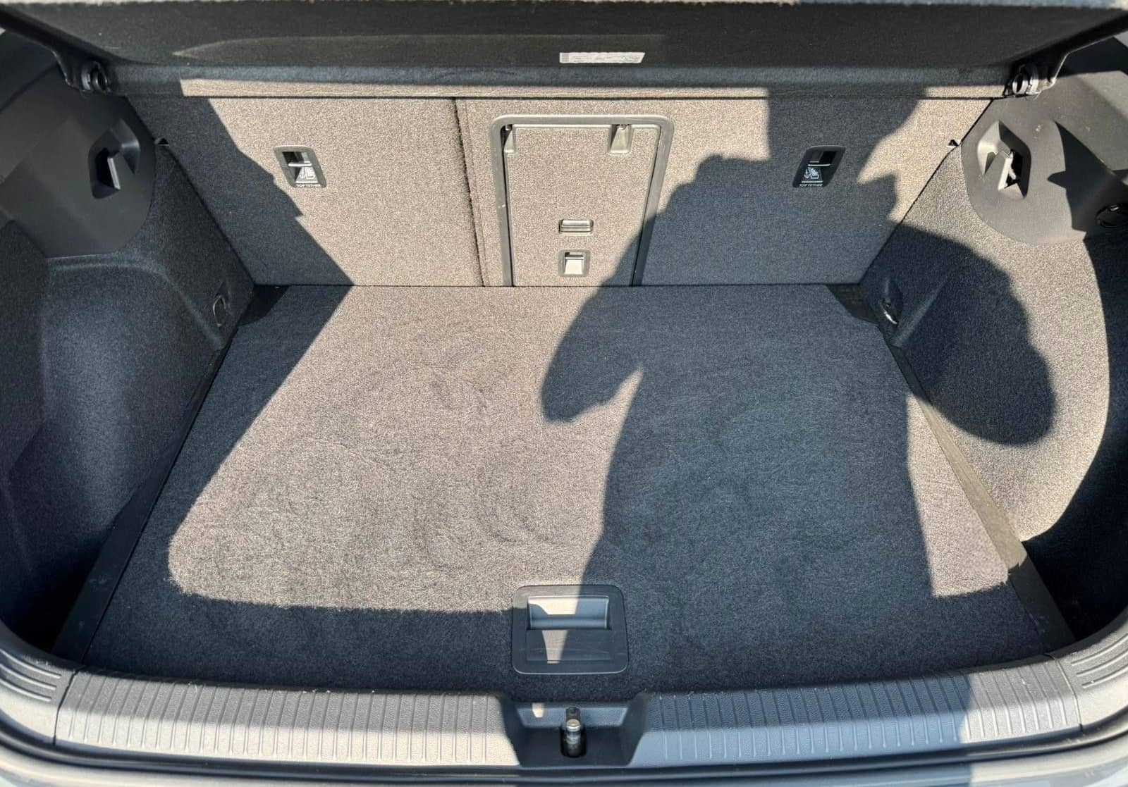 Volkswagen GOLF VIII 1.5 TSI LED KAMERA NAVI APP C. LKR.HZ. foto 20