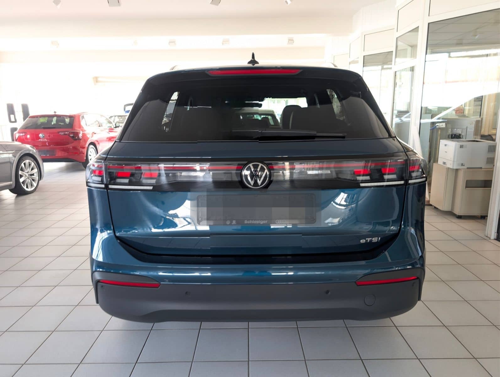 Volkswagen Tiguan 1.5 eTSI DSG NAVI/AZV/KAMERA/LED foto 3