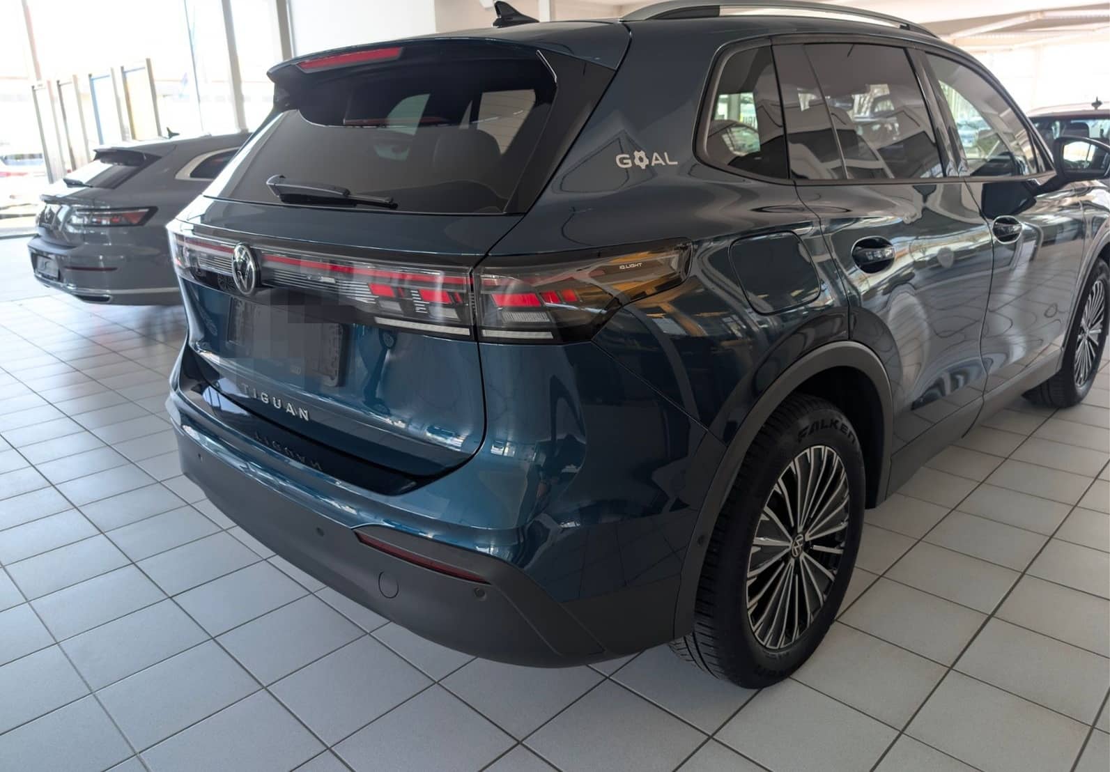 Volkswagen Tiguan 1.5 eTSI DSG NAVI/AZV/KAMERA/LED foto 4