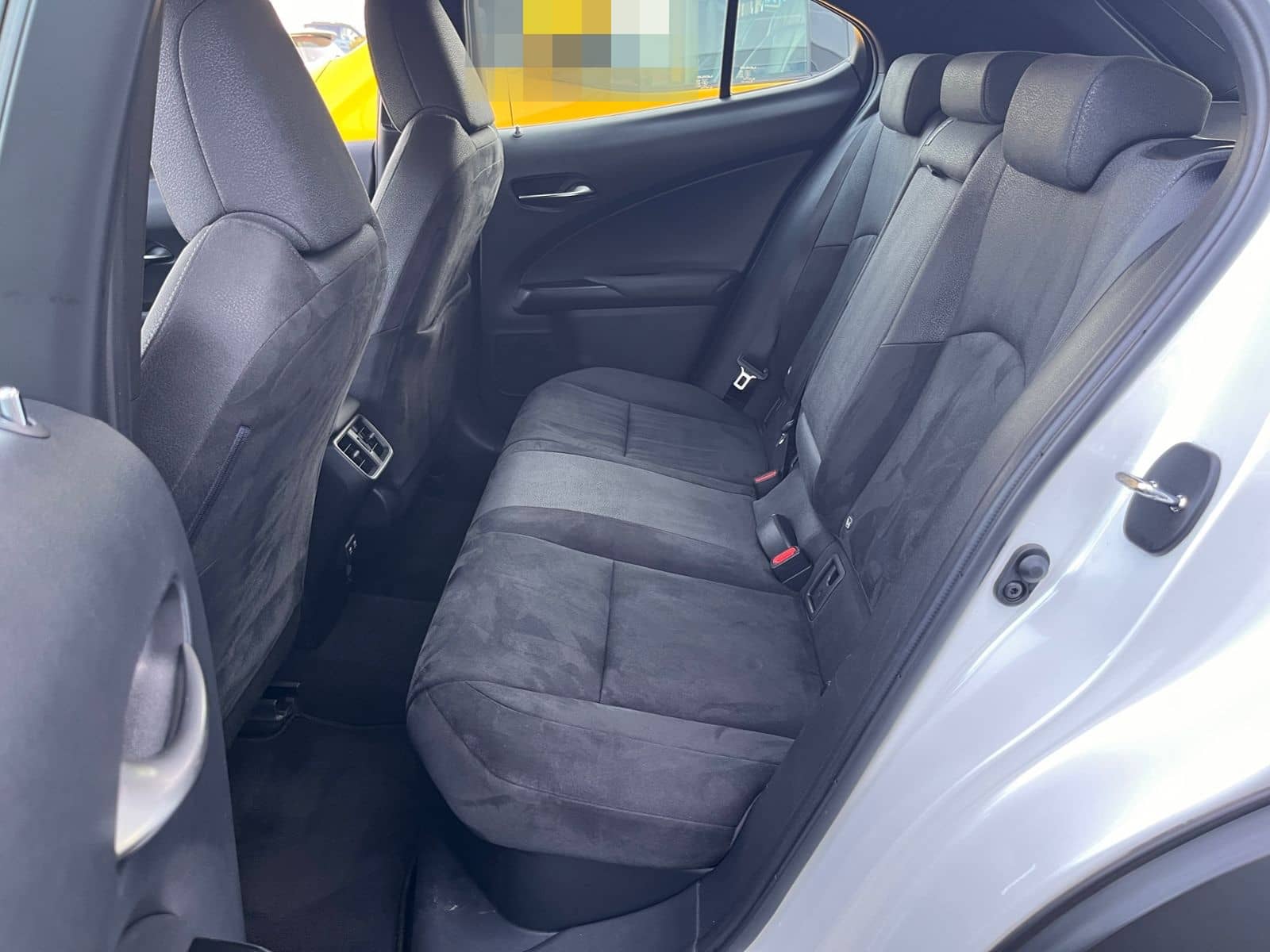 Lexus UX 250 h Launch Edition LED NAV SHZ RFK foto 22