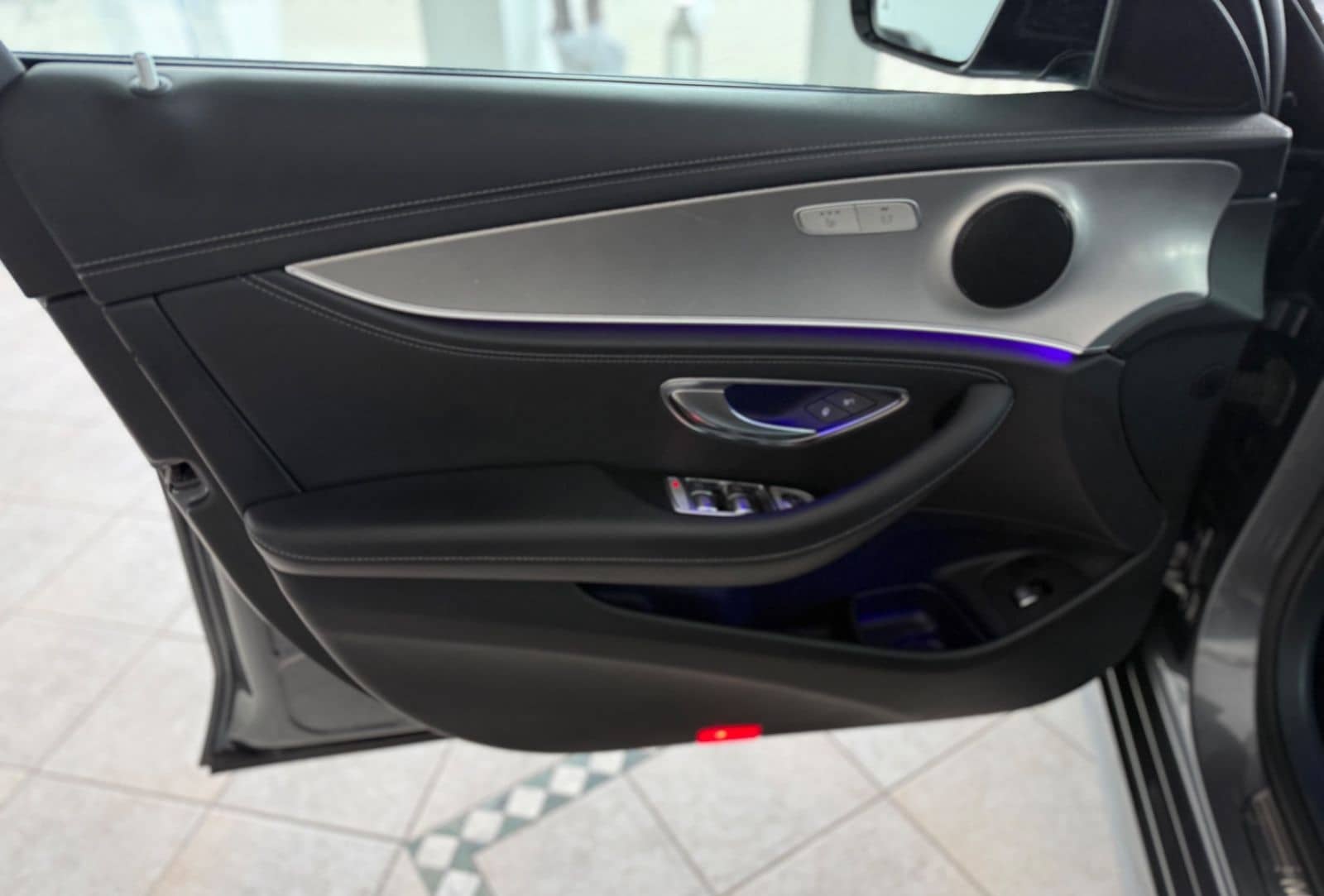 Mercedes-Benz E 300 d E T-Modell AMG LINE 20" NIGHT PAKET foto 17