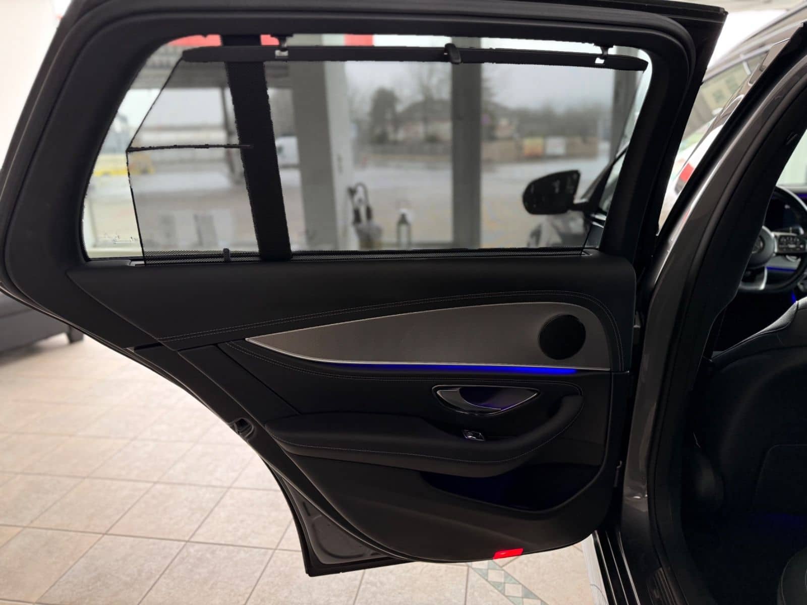 Mercedes-Benz E 300 d E T-Modell AMG LINE 20" NIGHT PAKET foto 18