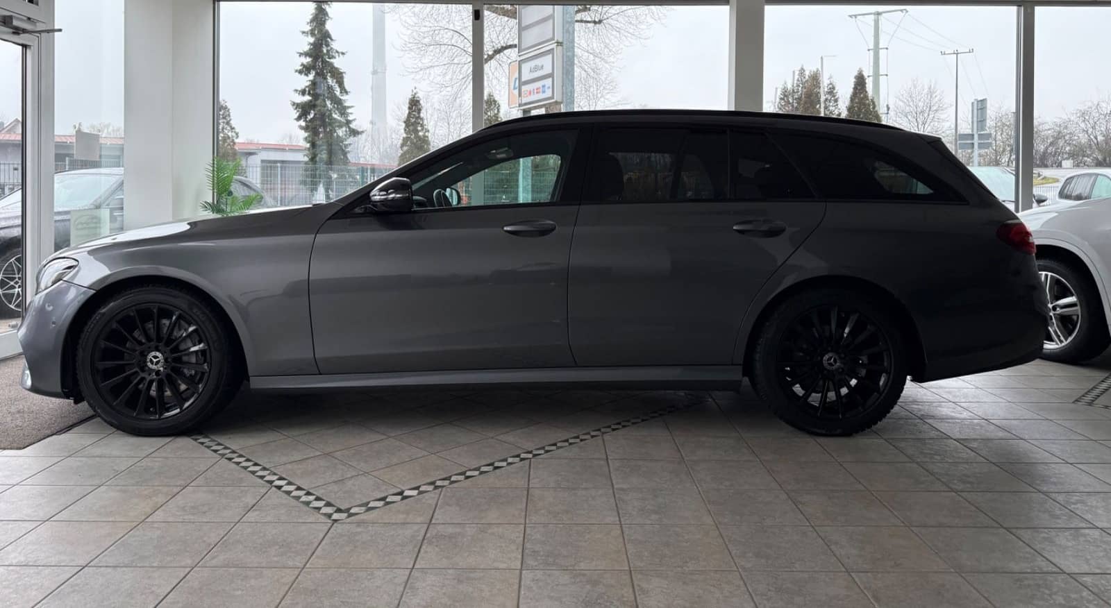 Mercedes-Benz E 300 d E T-Modell AMG LINE 20" NIGHT PAKET foto 22