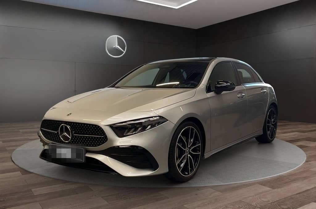 Mercedes-Benz A 180 AMG NIGHT PANORAMA DISTRONIC 360° KEYLESS foto 2