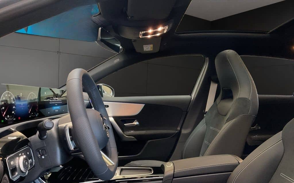 Mercedes-Benz A 180 AMG NIGHT PANORAMA DISTRONIC 360° KEYLESS foto 6