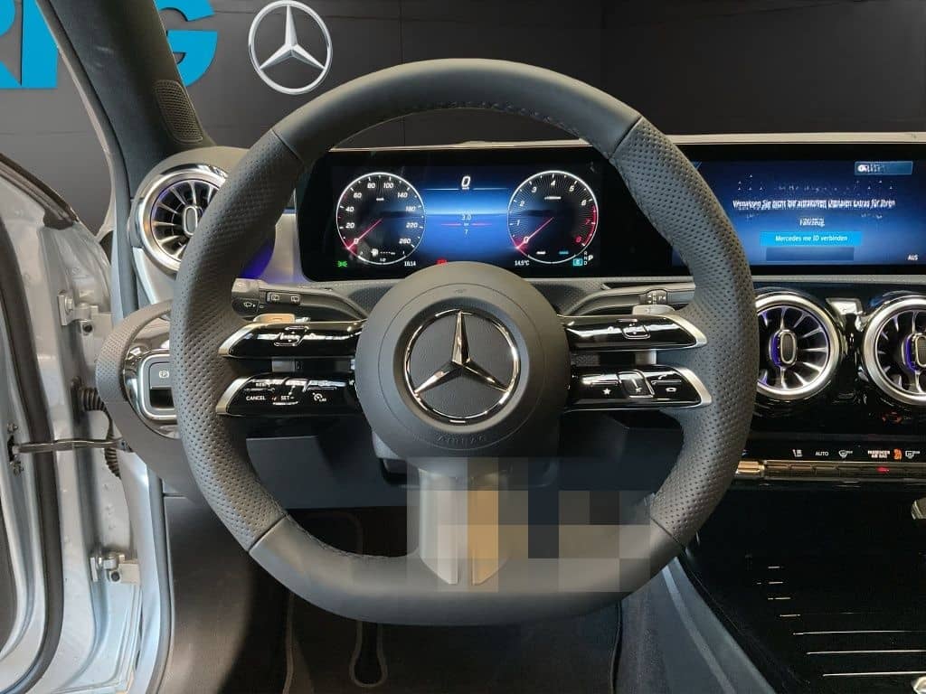 Mercedes-Benz A 180 AMG NIGHT PANORAMA DISTRONIC 360° KEYLESS foto 10