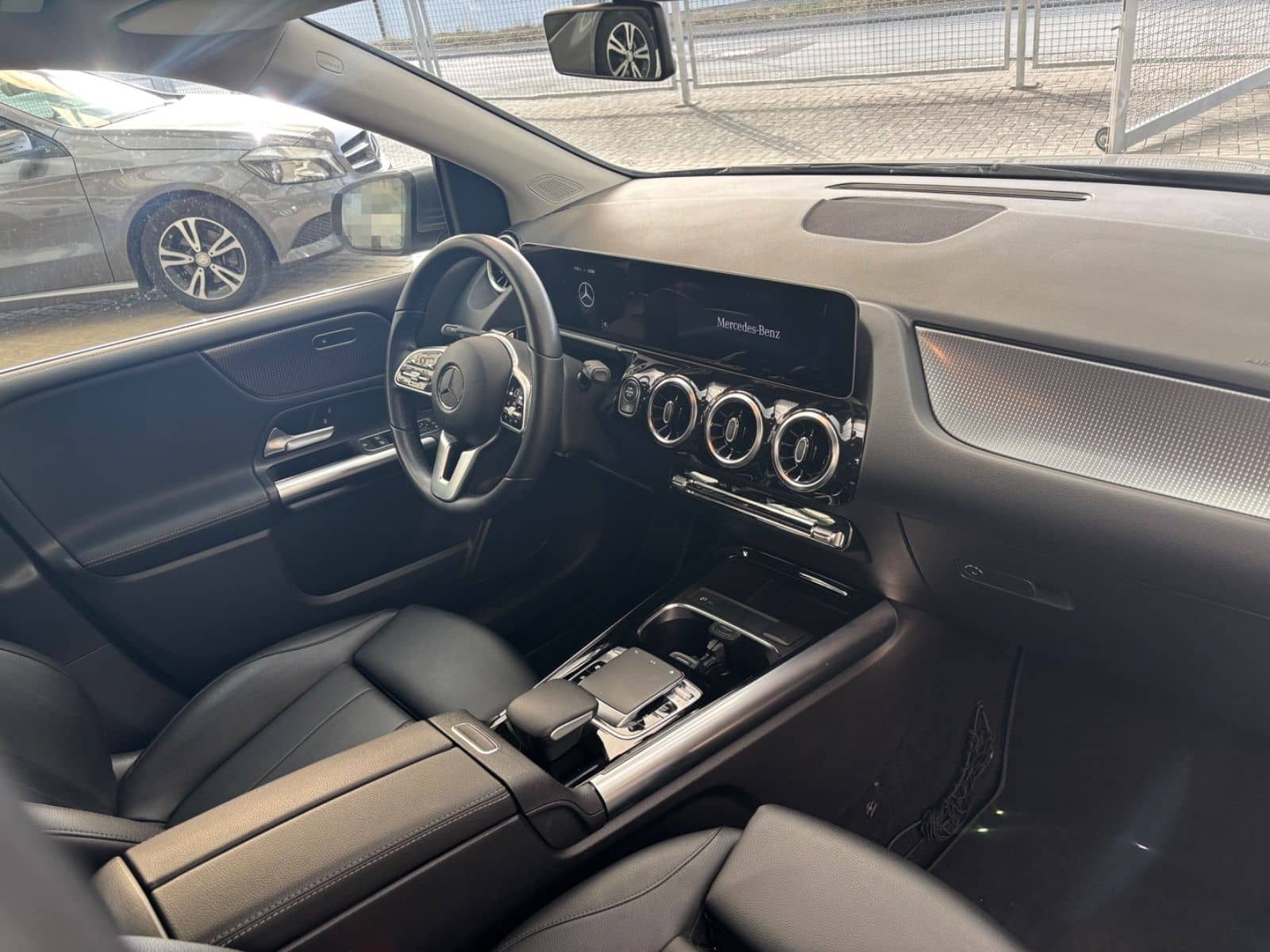 Mercedes-Benz B 180 Progessive Kamera MBUX Navi Sitzh. foto 9