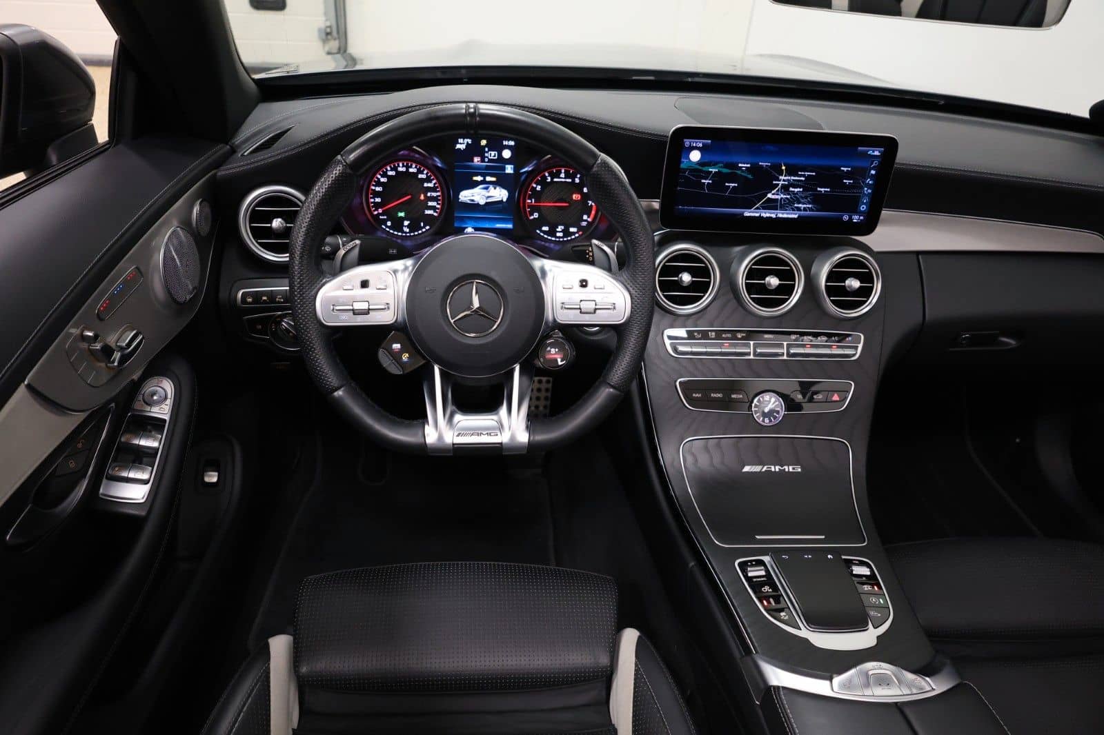 Mercedes-Benz C 63 S AMG Cabriolet foto 5