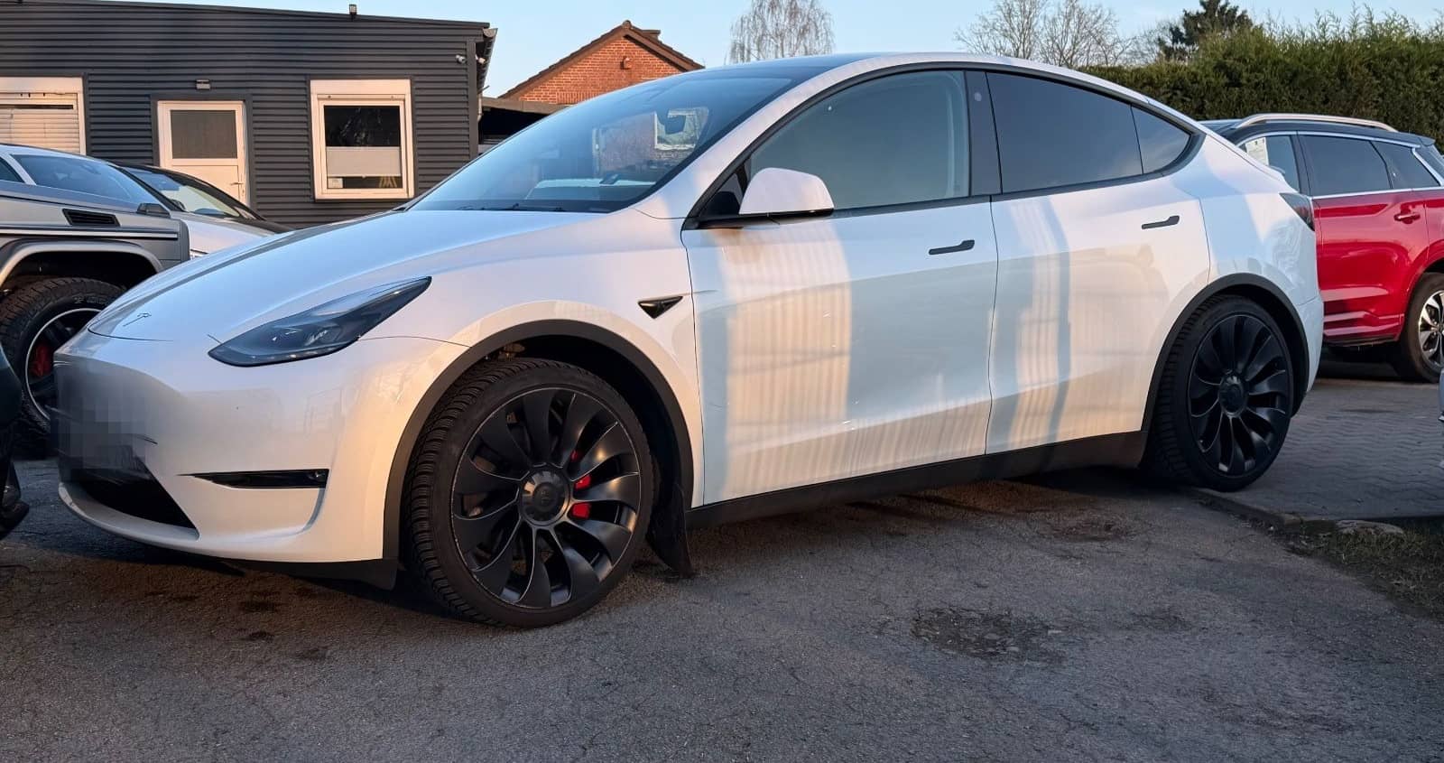 Tesla Model Y Performance Dual AWD foto 2