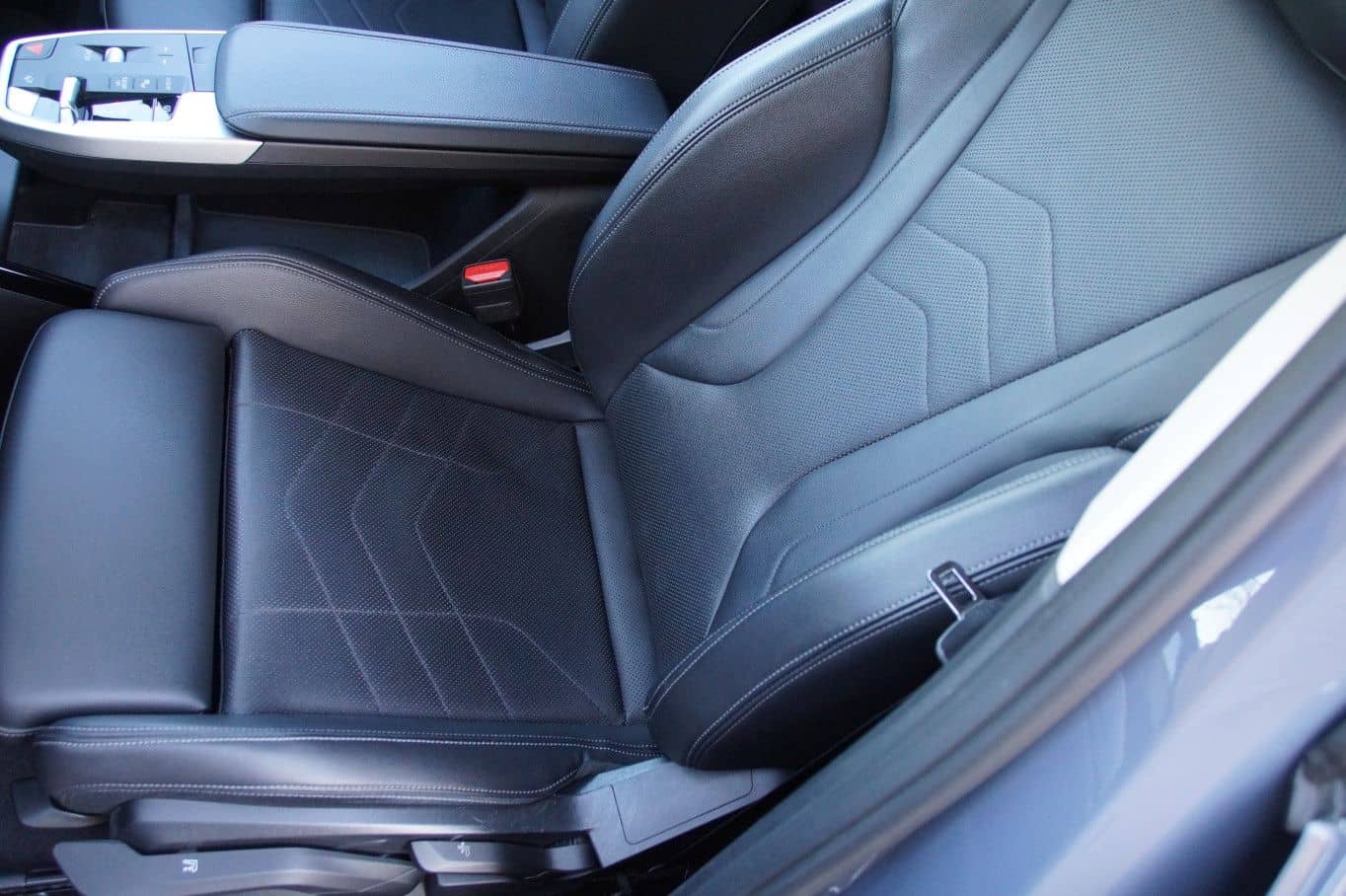 BMW 218 Active Tourer*1HD*M*LEDER*SCHECKHEFT*T'OP foto 14