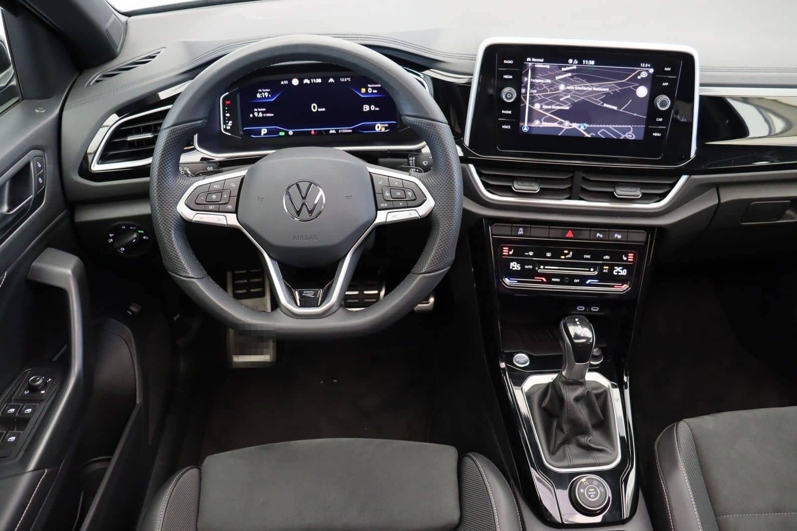 Volkswagen T-Roc 2.0 R-LINE+4M+PANO+MATRIX+RFK+ACC+19ZOLL foto 9