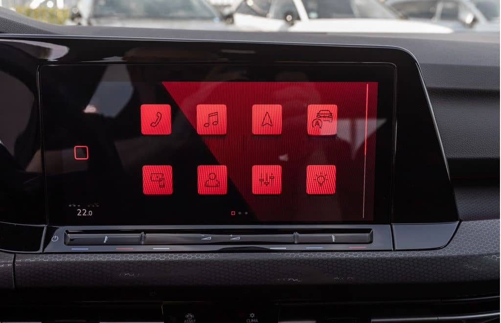 Volkswagen Golf VIII GTI Clubsport 2,0 l TSI DSG MATRIX-LED foto 12