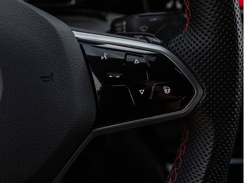 Volkswagen Golf VIII GTI Clubsport 2,0 l TSI DSG MATRIX-LED foto 18