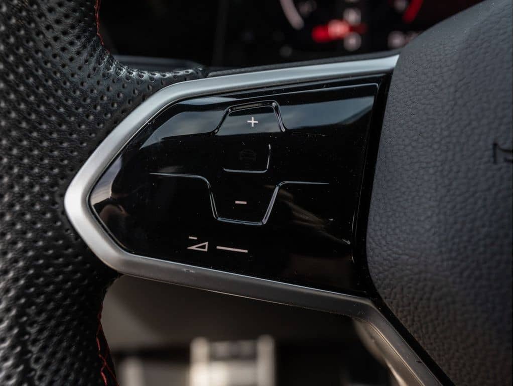 Volkswagen Golf VIII GTI Clubsport 2,0 l TSI DSG MATRIX-LED foto 19