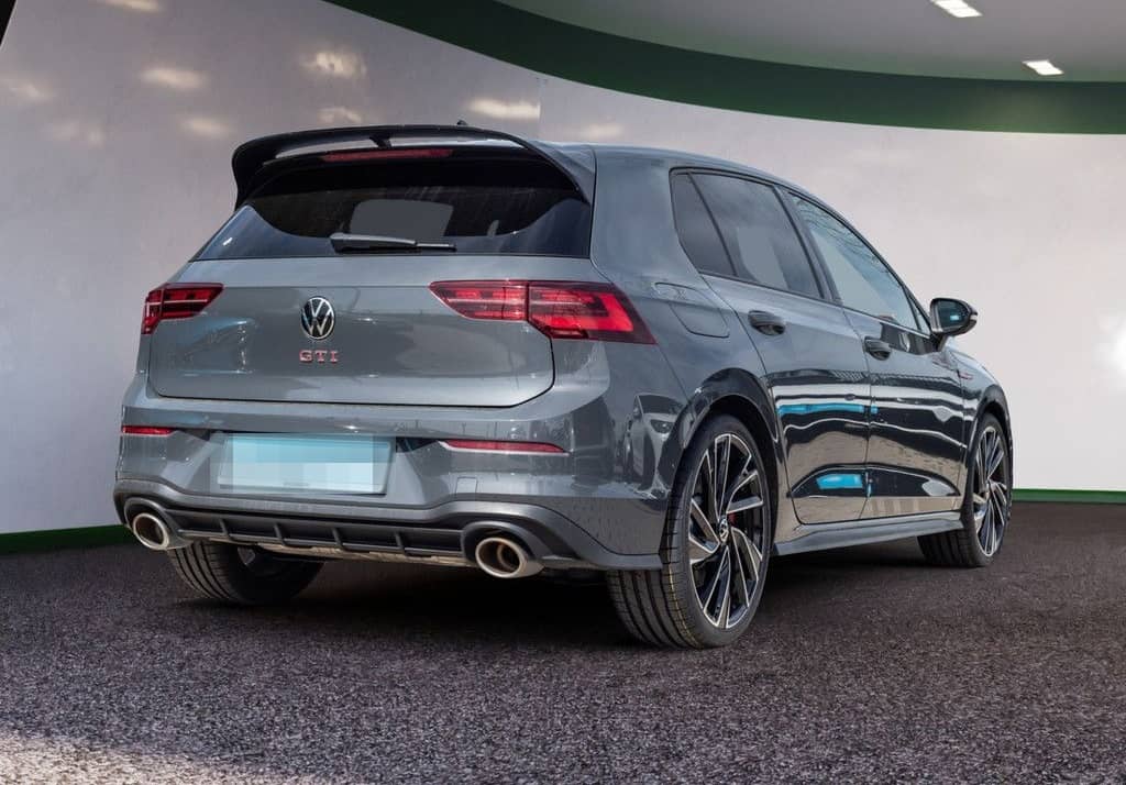 Volkswagen Golf VIII GTI Clubsport 2,0 l TSI DSG MATRIX-LED foto 4