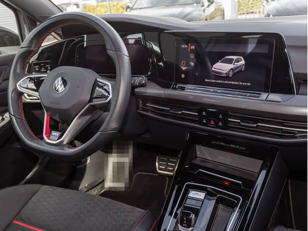 Volkswagen Golf VIII GTI Clubsport 2,0 l TSI DSG MATRIX-LED foto 10