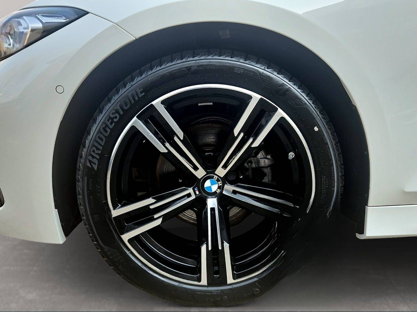 BMW 318d Limousine M Sport Navi Kamera HiFi Alarm foto 8