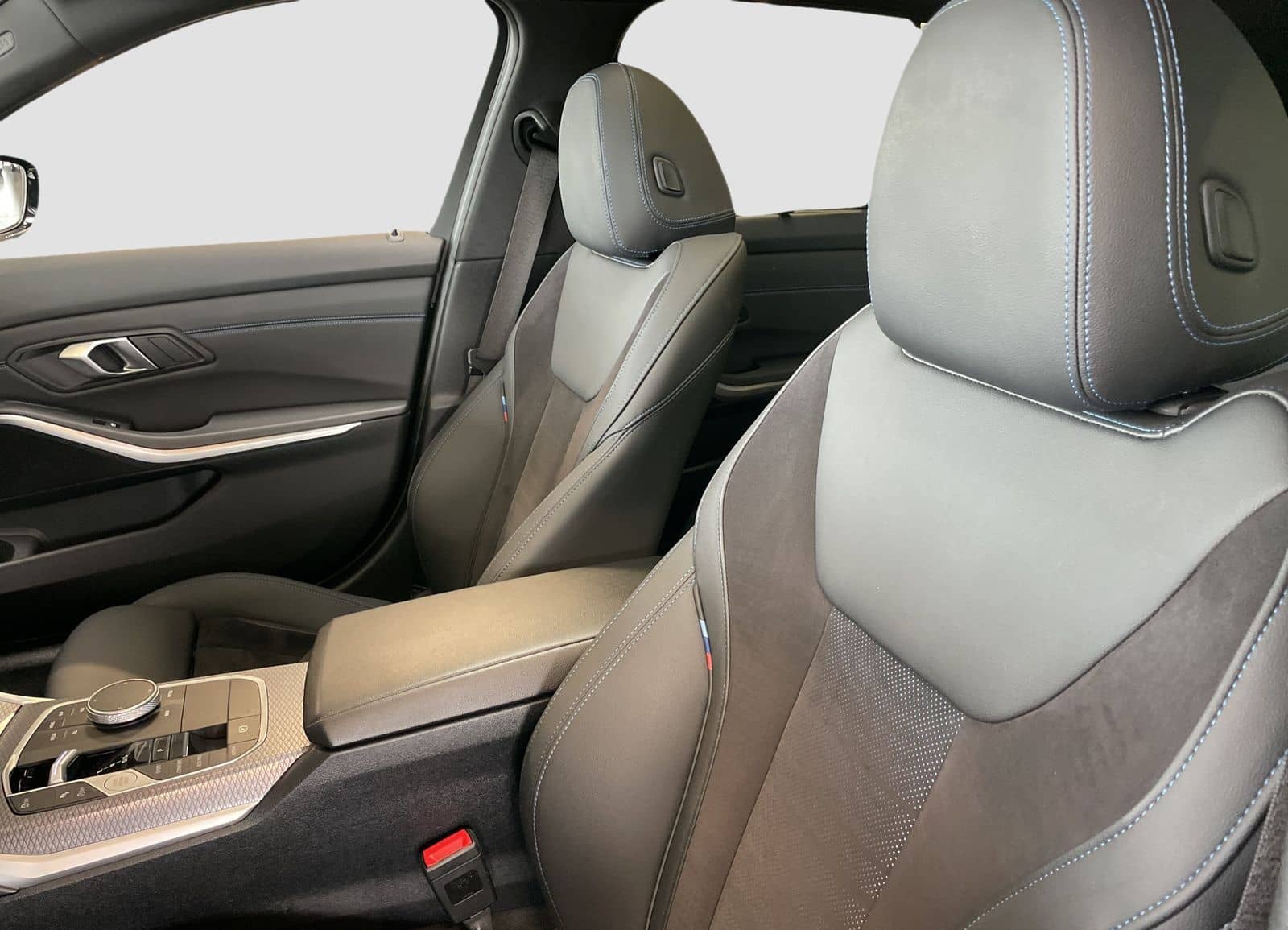 BMW 318i Touring M Sport LiveCockpitProf Kamera LED foto 8