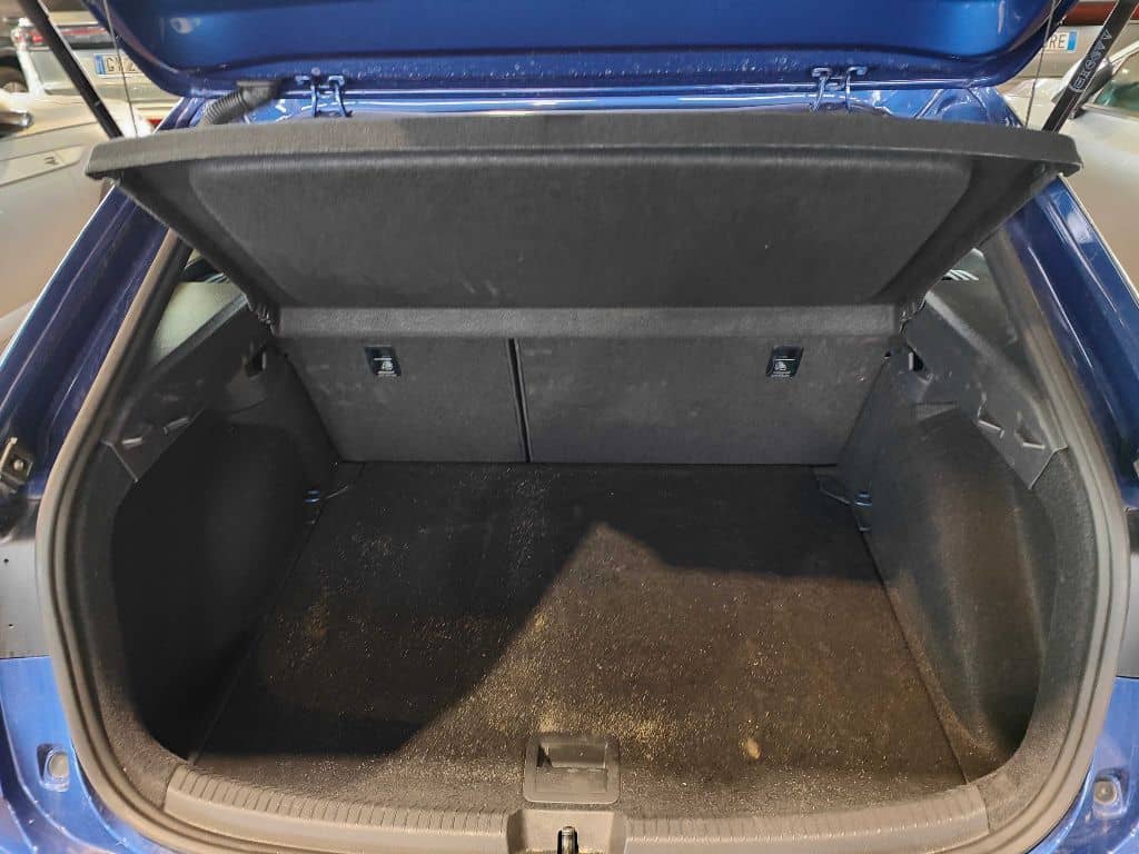 Volkswagen Taigo R-Line 1.0 TSI Pano ACC IQDrive PDC Pano foto 7