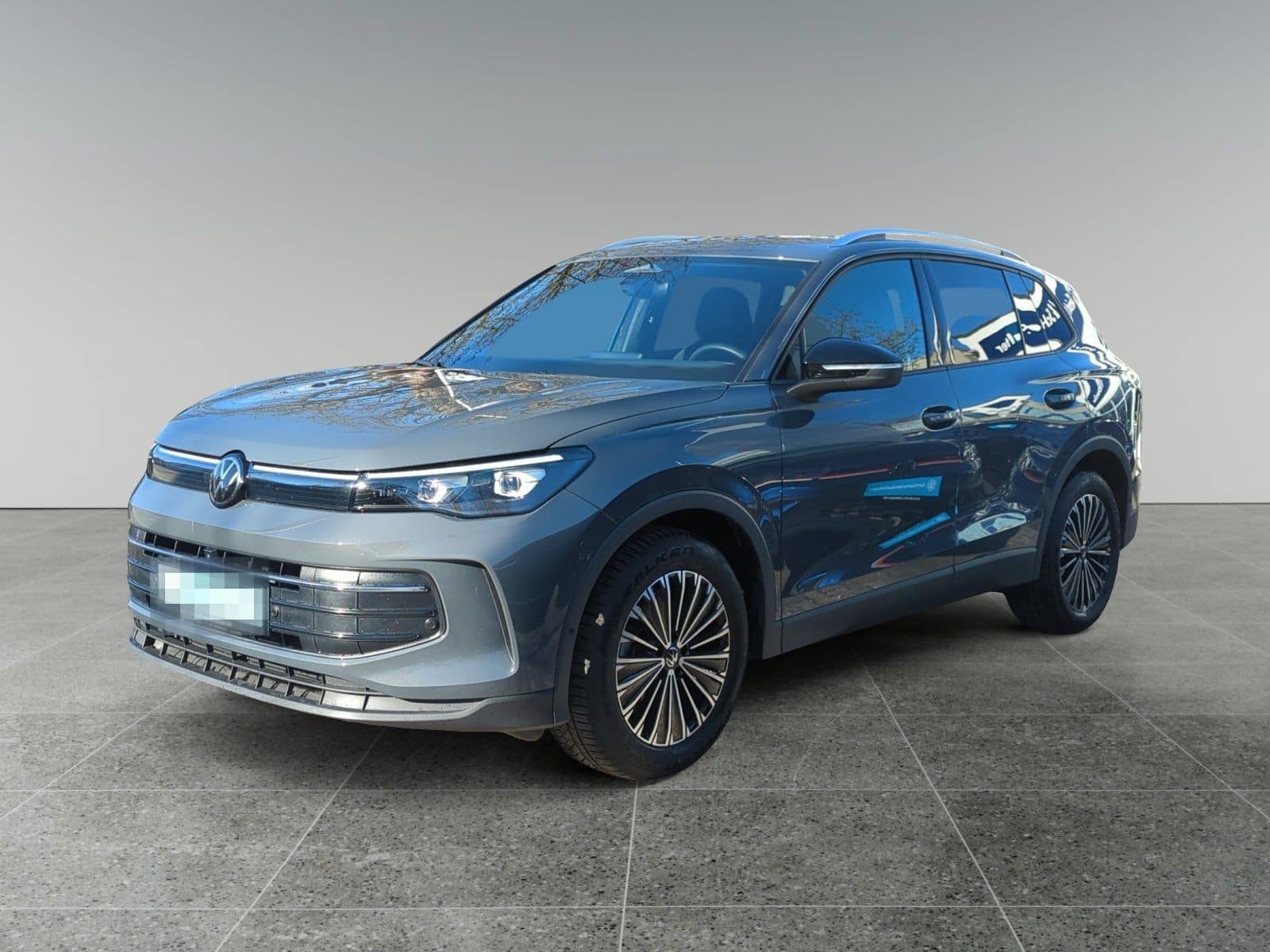 Volkswagen Tiguan 1.5 TSI DSG GOAL AHK MATRIX KLIMA ACC foto 2