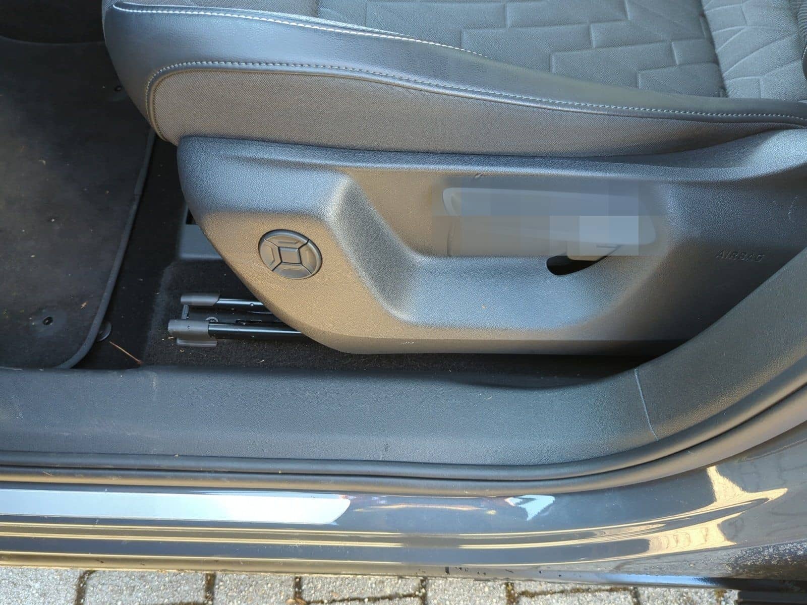 Volkswagen Tiguan 1.5 TSI DSG GOAL AHK MATRIX KLIMA ACC foto 17