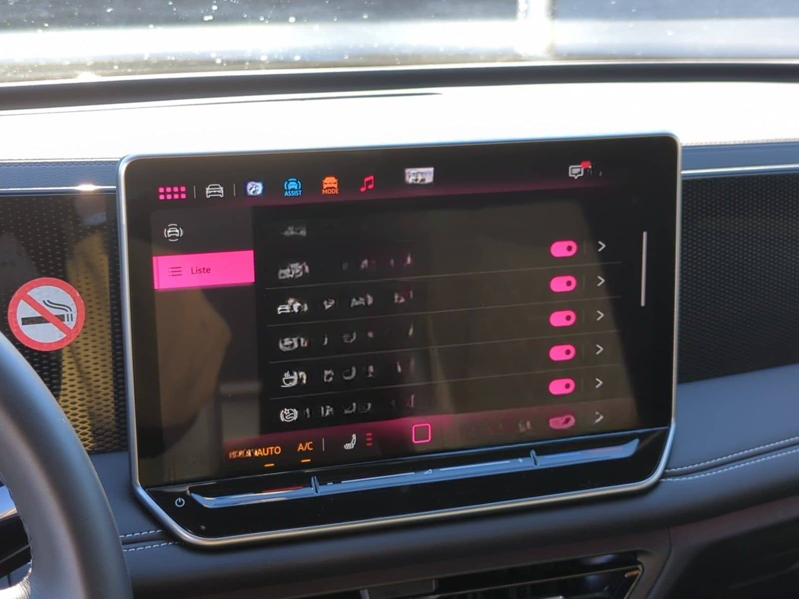 Volkswagen Tiguan 1.5 TSI DSG GOAL AHK MATRIX KLIMA ACC foto 20