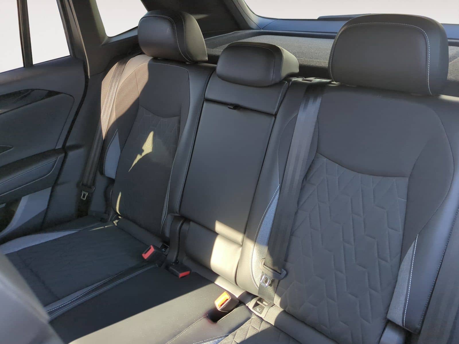 Volkswagen Tiguan 1.5 TSI DSG GOAL AHK MATRIX KLIMA ACC foto 9