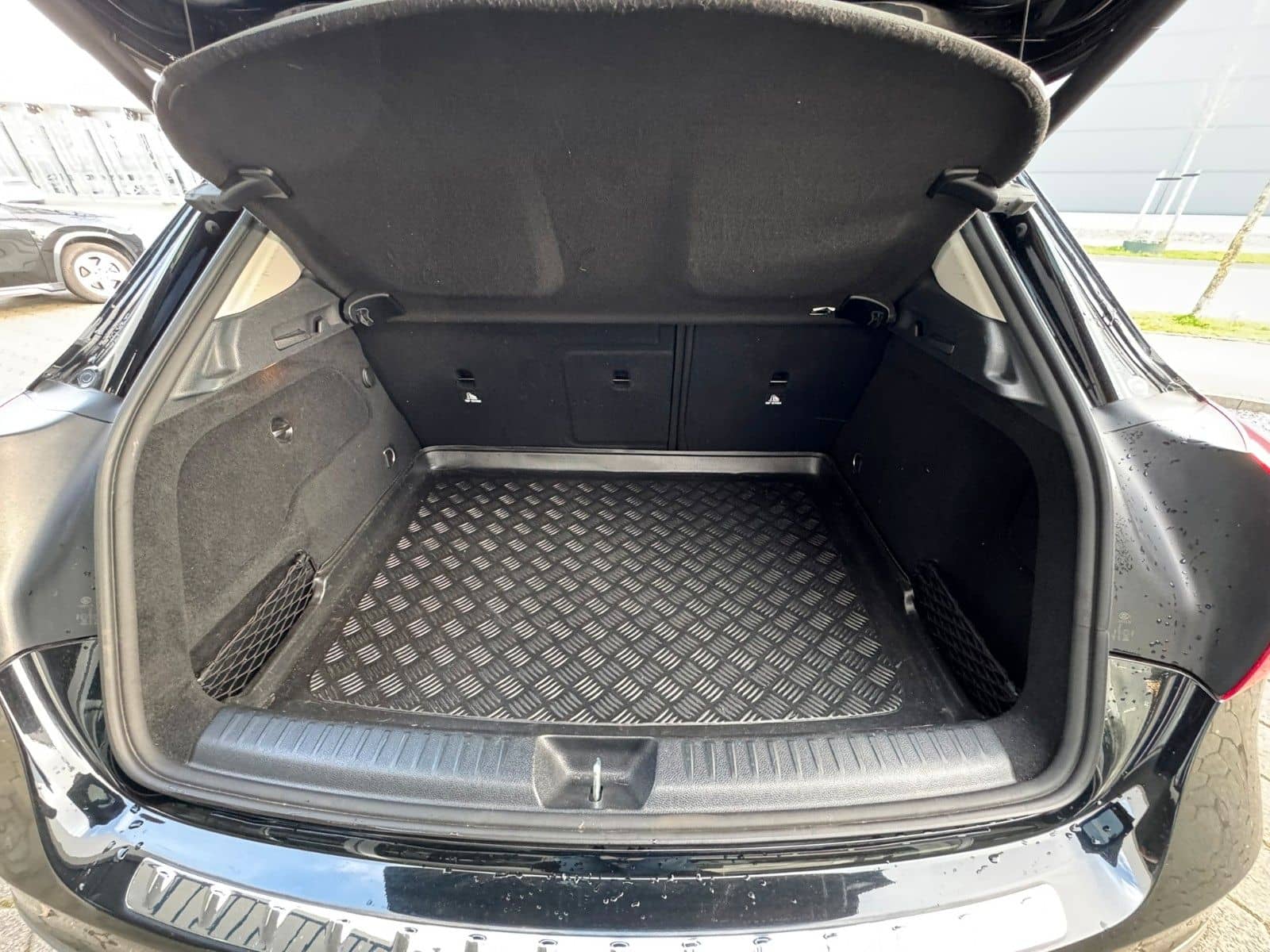 Mercedes-Benz GLA 220D 4Matic Urban/7G-DCT/AHK/LED foto 11