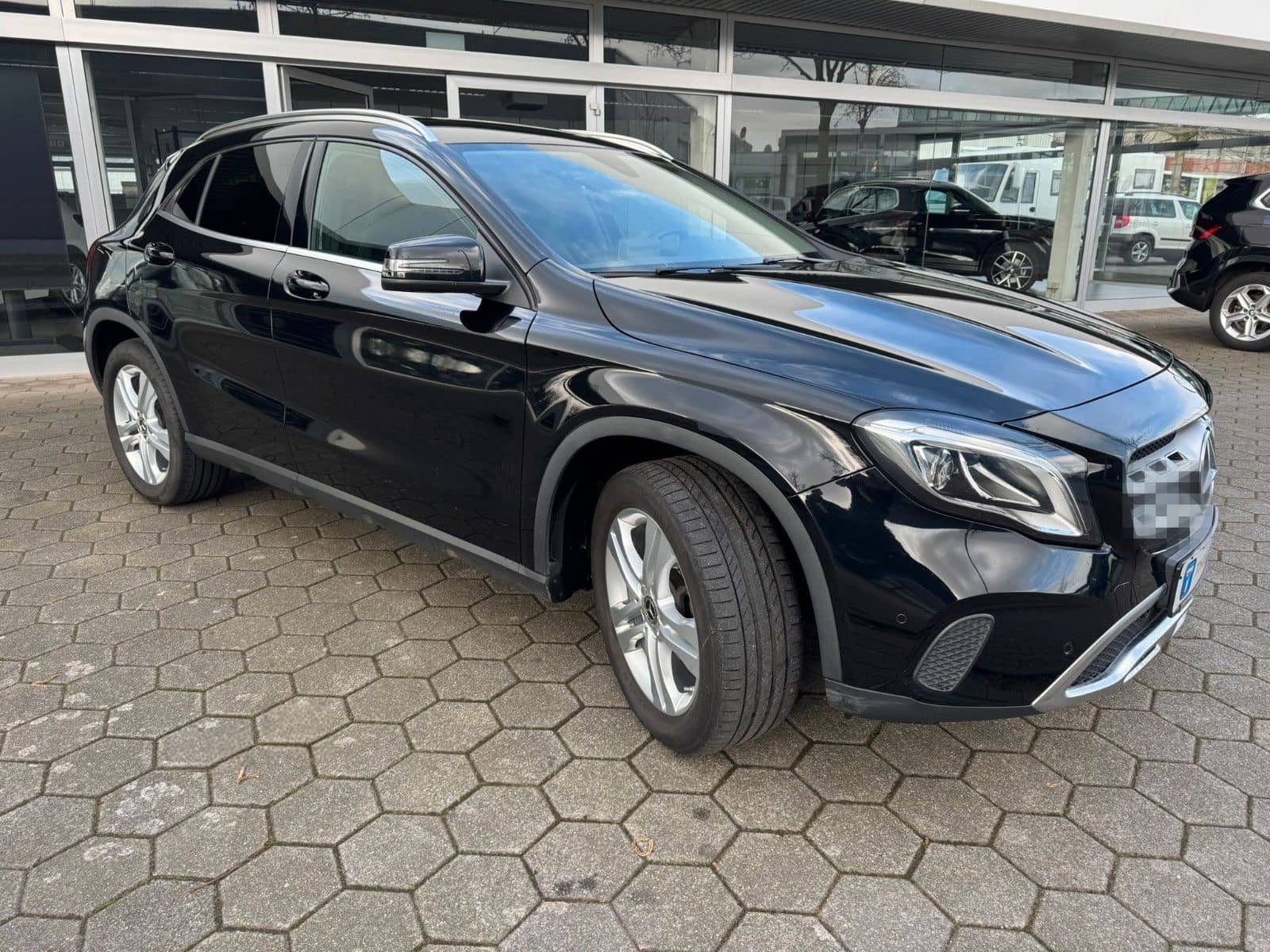 Mercedes-Benz GLA 220D 4Matic Urban/7G-DCT/AHK/LED foto 7