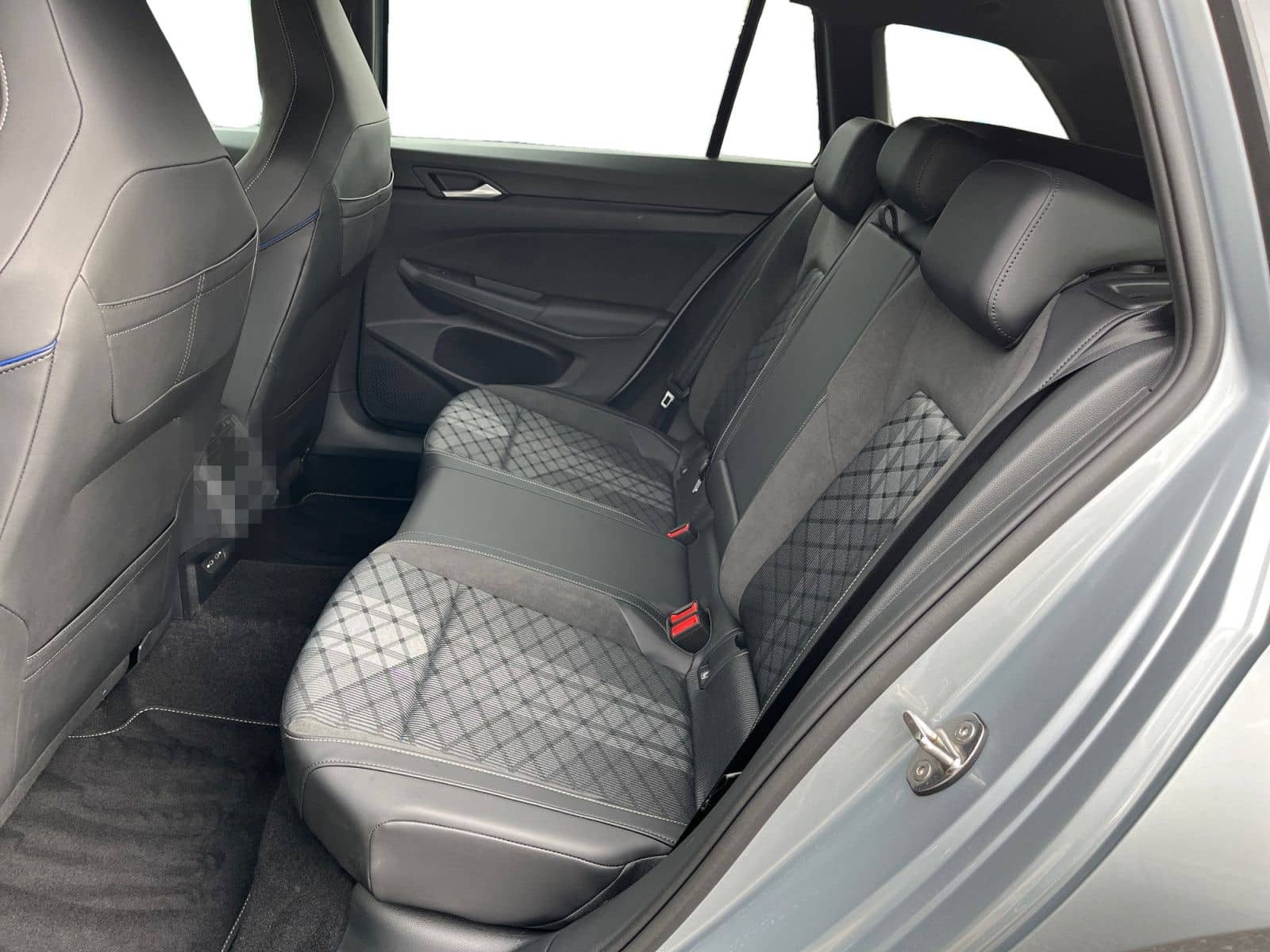 Volkswagen Golf Variant 2.0TDI DSG R-Line Matrix AHK 360° foto 13