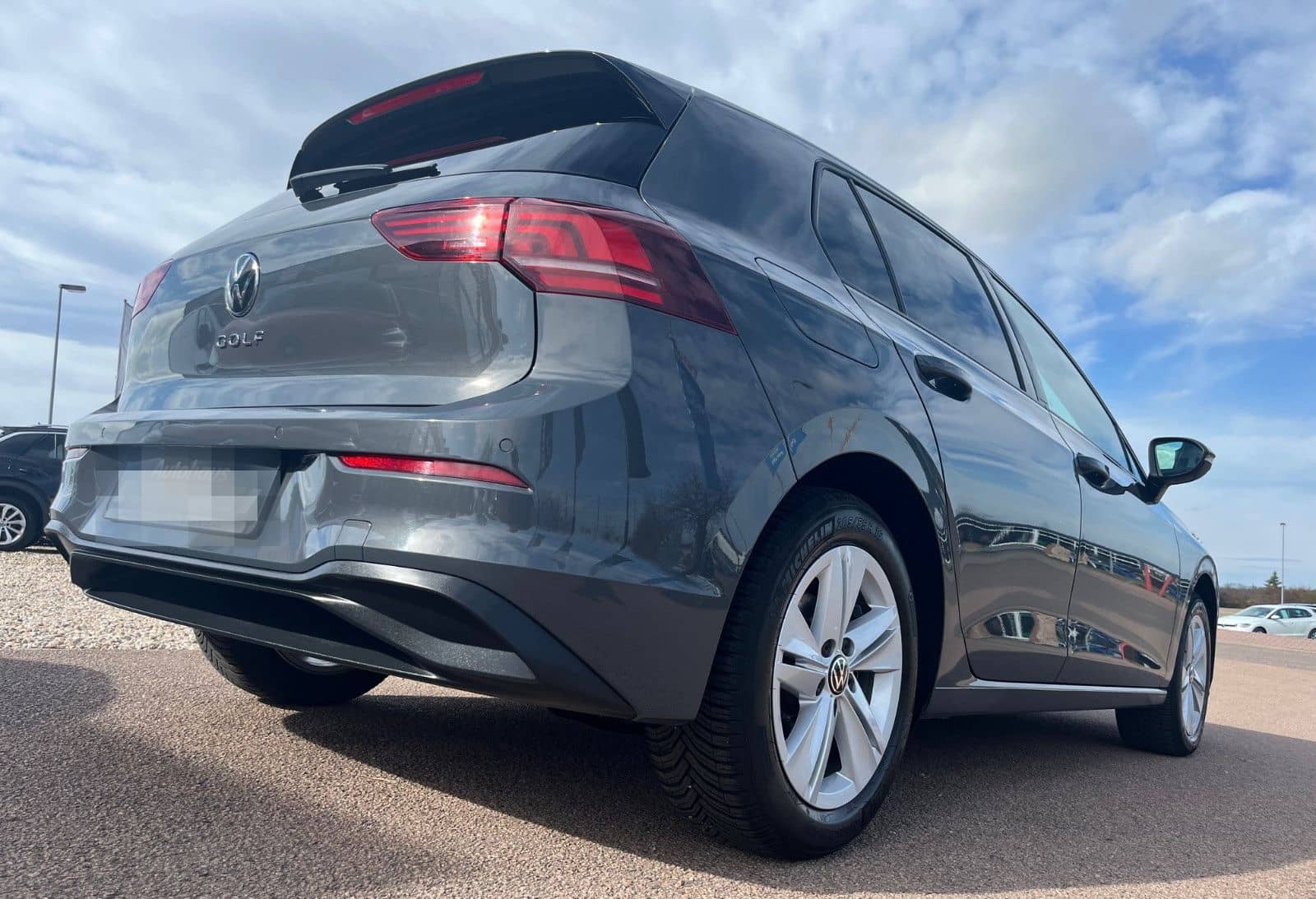 Volkswagen Golf VIII Lim. 1.5 TSI 150PS LED+PDC+GARANTIE foto 8