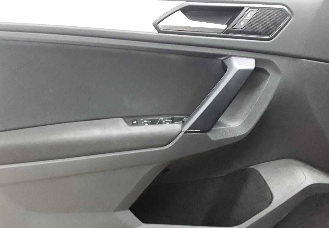 Volkswagen Tiguan 2.0 TDI Comfortline AHK AID ACC foto 4