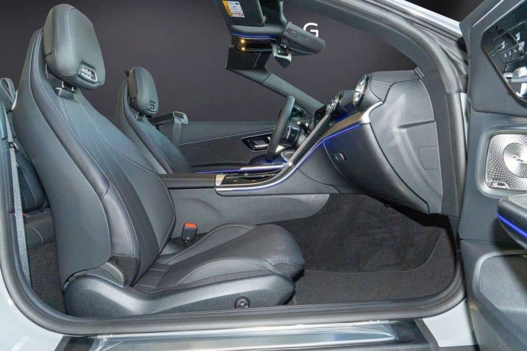 Mercedes-Benz CLE 300 4MATIC Cabriolet 360 ACC AUT DynLicht LM foto 4