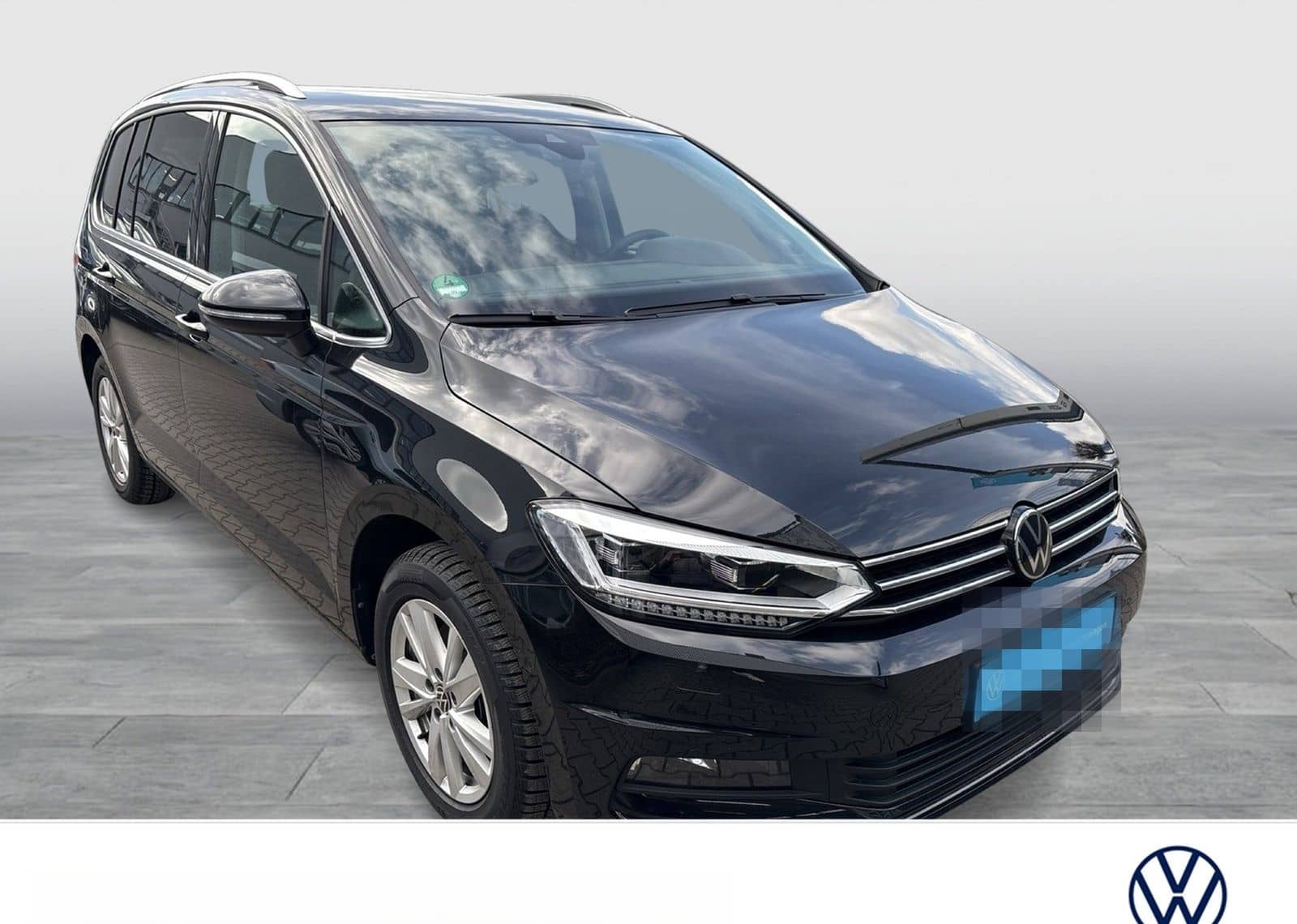 Volkswagen Touran 2.0 HIGHLINE AHK ACC LM17 NAVI CARPLAY foto 6