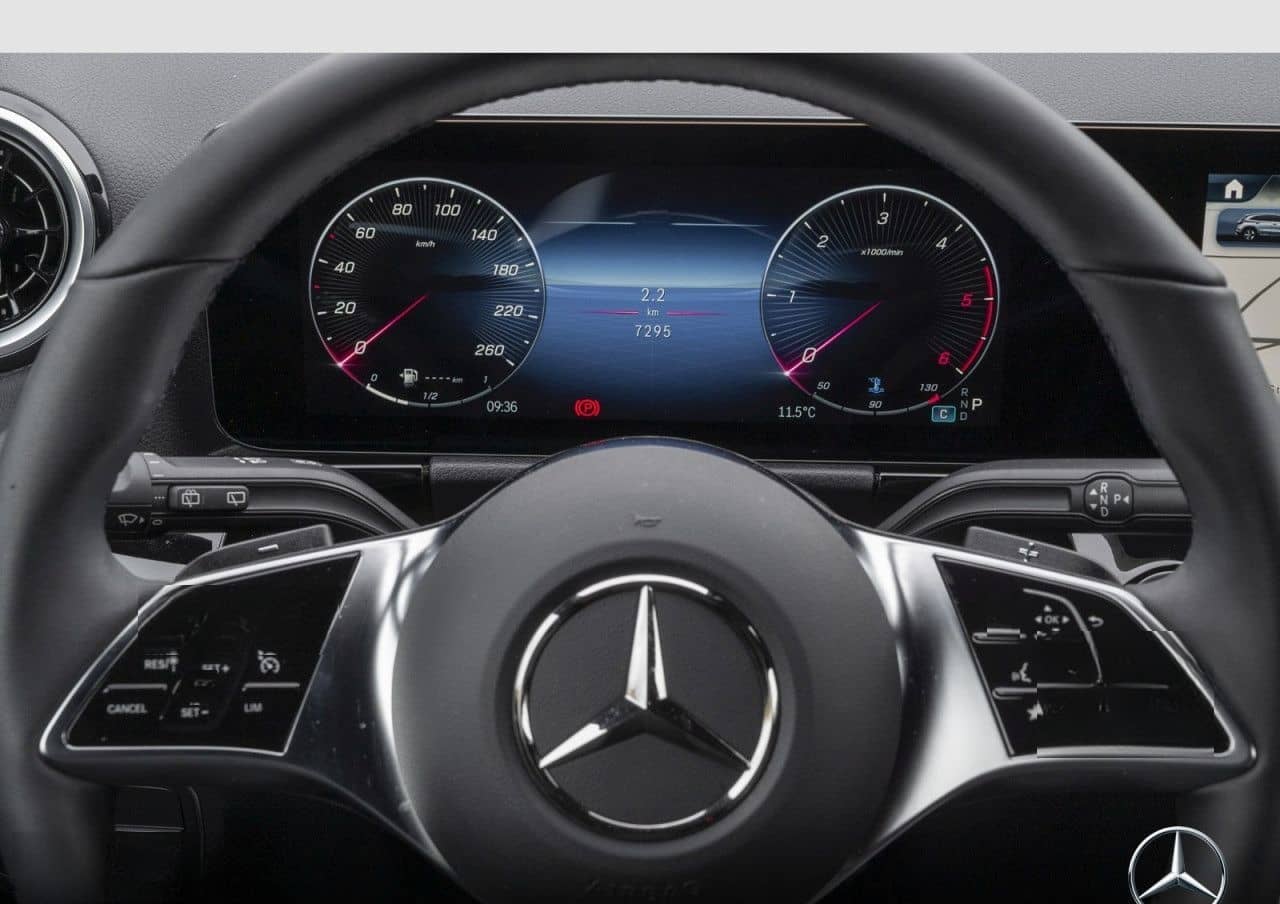 Mercedes-Benz GLA 200 d Progressive LED Totwinkel Kamera 18" foto 14