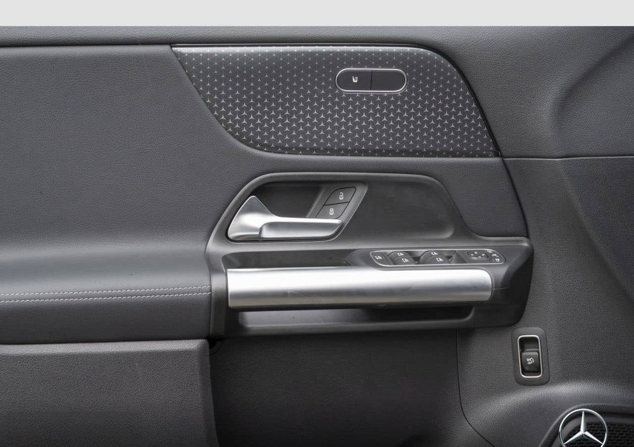 Mercedes-Benz GLA 200 d Progressive LED Totwinkel Kamera 18" foto 17