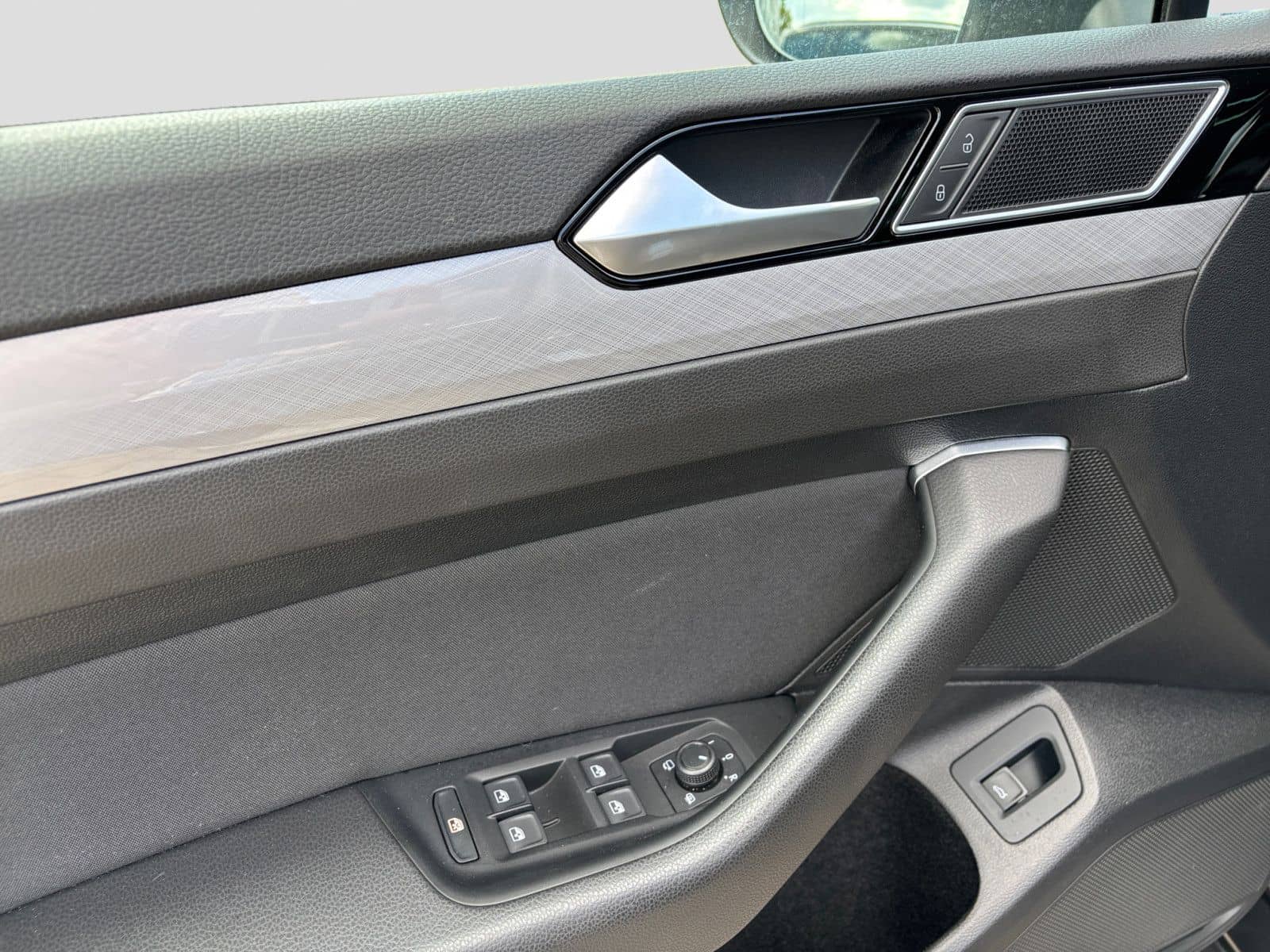 Volkswagen Passat Variant 2.0TDI DSG Business LED AHK CAM foto 14