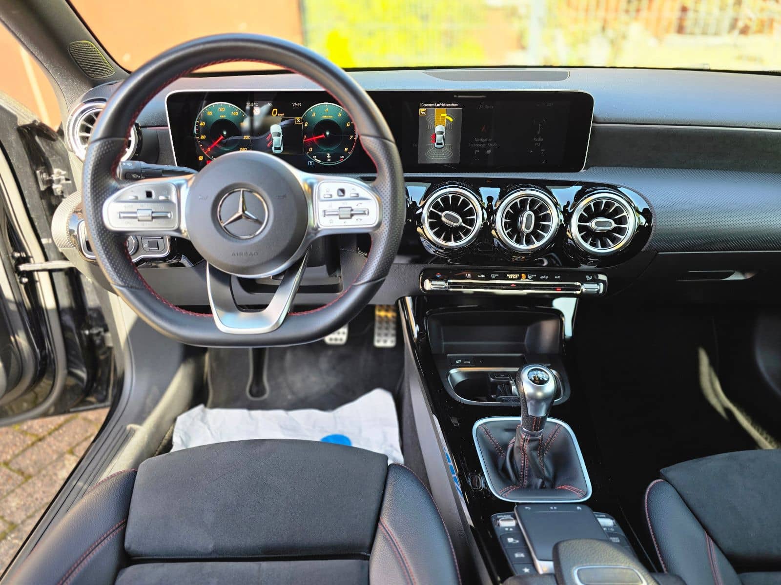 Mercedes-Benz A 180*NIGHTPAKET|LED-SW|AMG LINE|WIDESCREEN* foto 14