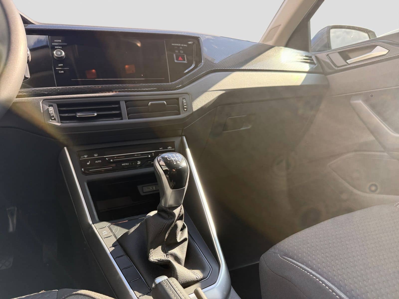 Volkswagen Polo 1.0MPI Life AHK App-C. Climatr. LED PDC SHZ foto 9