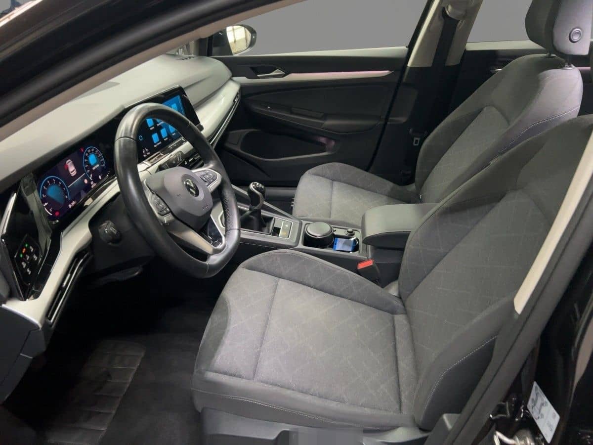 Volkswagen Golf VIII 1.5 TSI Life Sitzhzg LED Navi Kamera foto 9