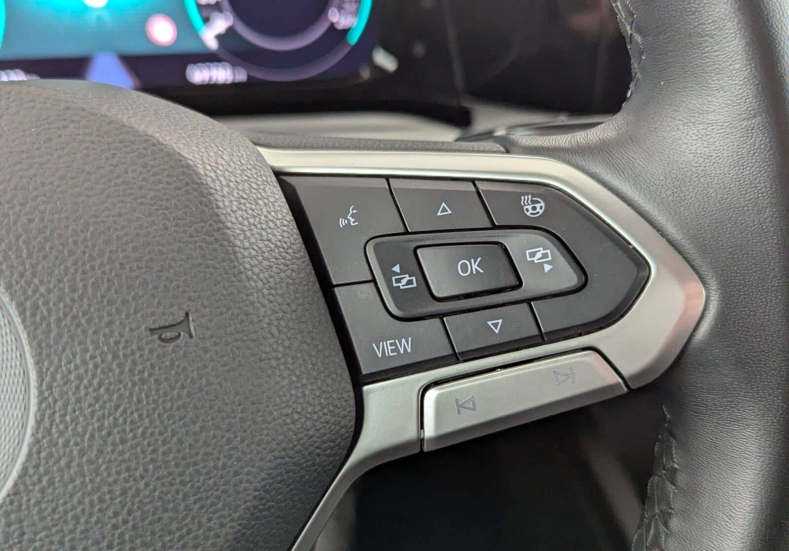 Volkswagen Golf VIII 1.5 TSI Life OPF LED+NAVI+RFK+ACC+SHZ+ foto 23