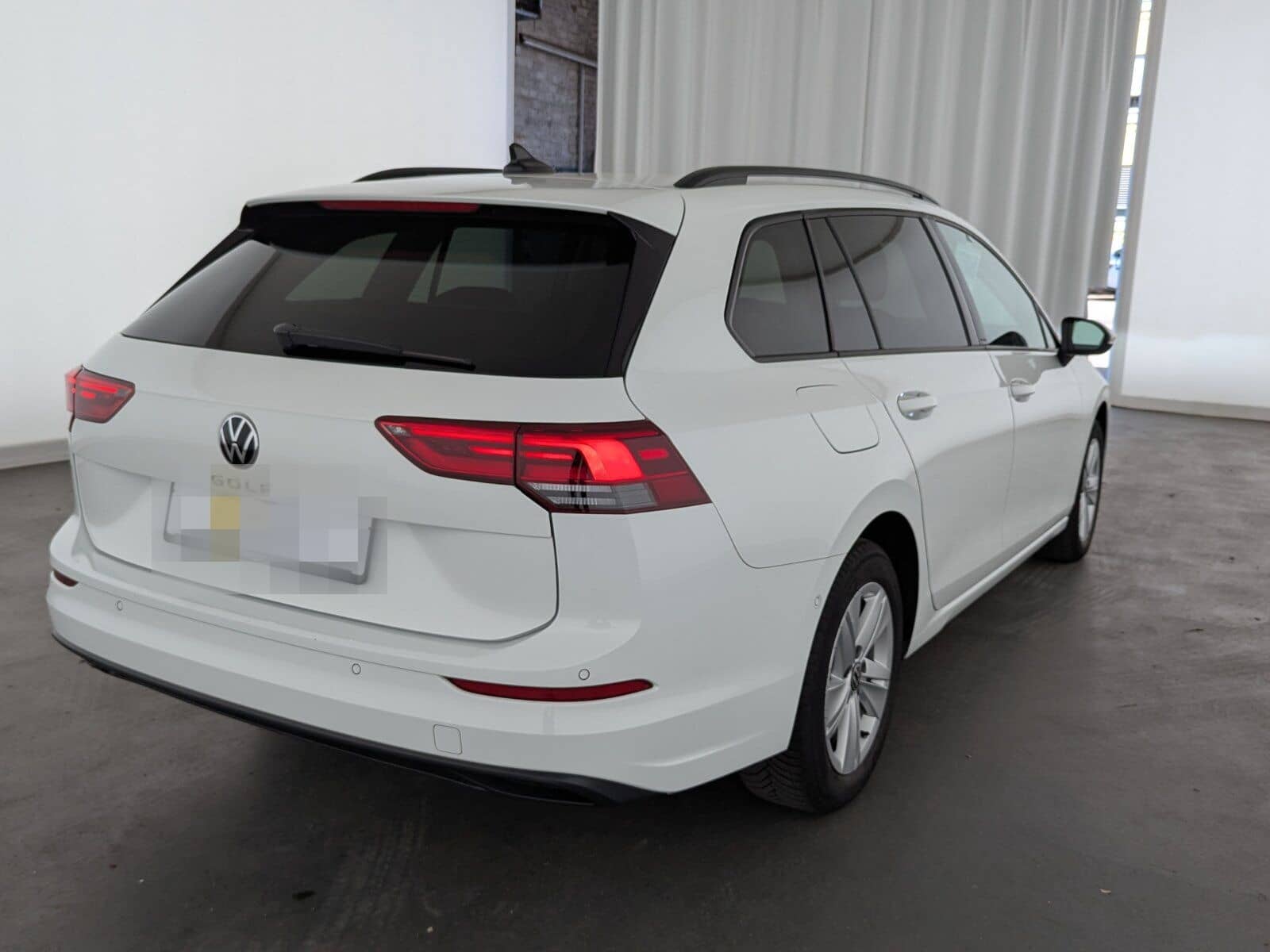 Volkswagen Golf VIII 1.5 TSI Life OPF LED+NAVI+RFK+ACC+SHZ+ foto 6