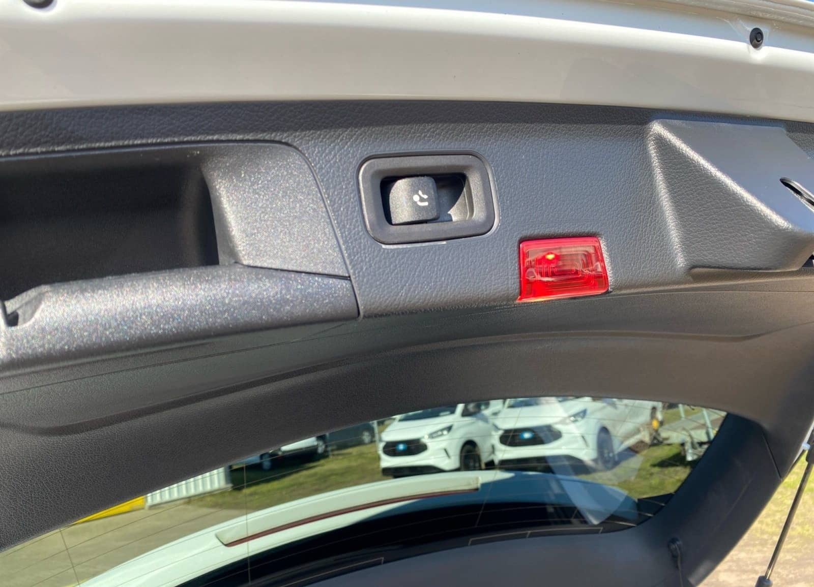 Mercedes-Benz A 180 AMG Line TEMP PDC SHZ KAM NAV KeyLess foto 22