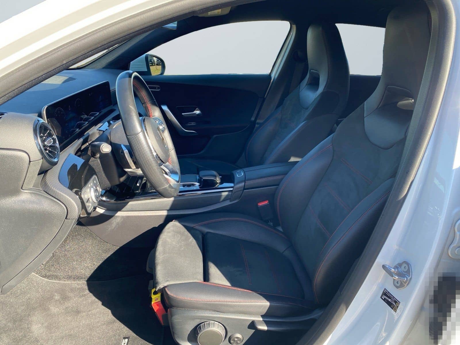 Mercedes-Benz A 180 AMG Line TEMP PDC SHZ KAM NAV KeyLess foto 7