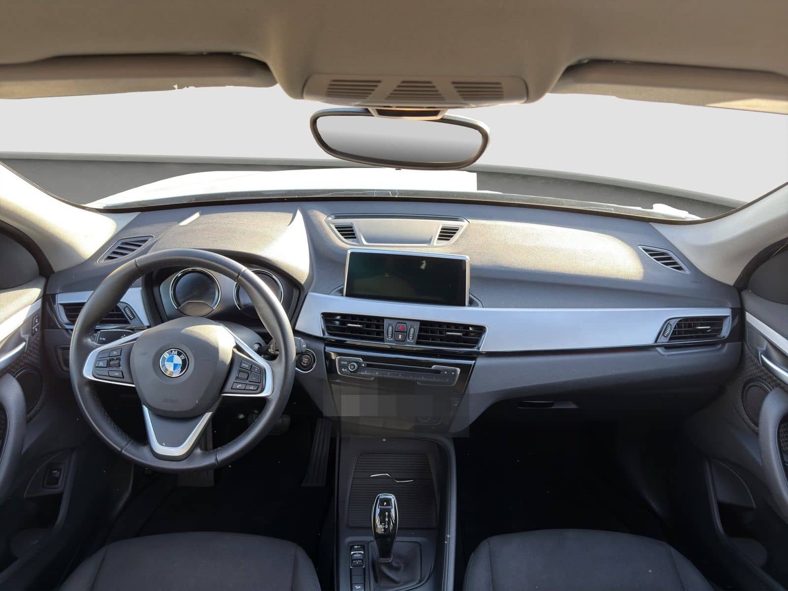 BMW X1 xDrive20d Advantage AHK Navi AUT KeyLess PDC foto 11