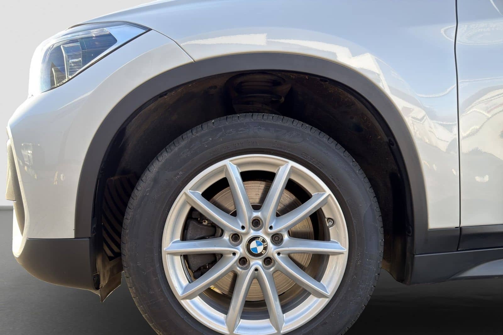 BMW X1 xDrive20d Advantage AHK Navi AUT KeyLess PDC foto 15