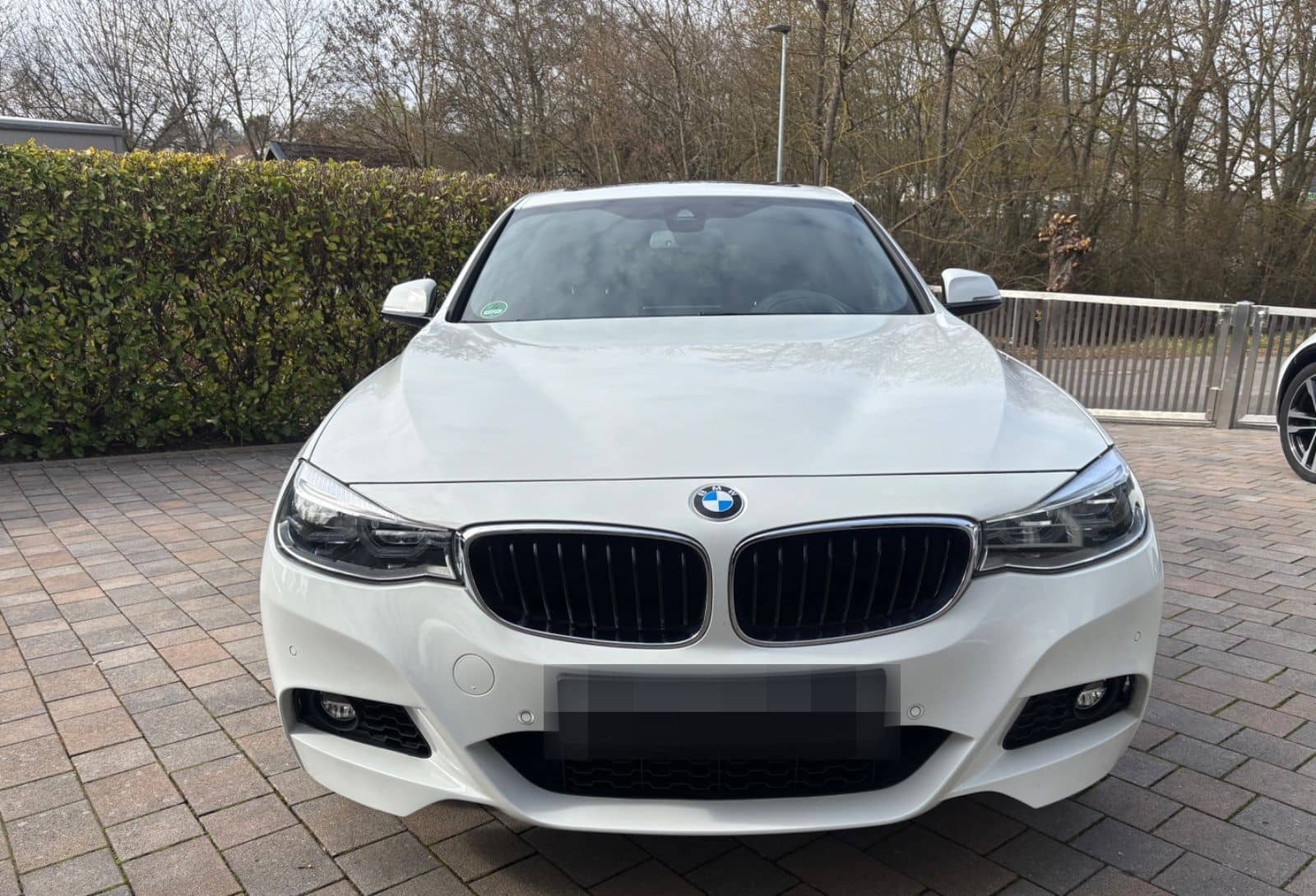 BMW 320i GT Leder NavPR HUD Pano A.LED Hifi Memo 2Hd foto 2