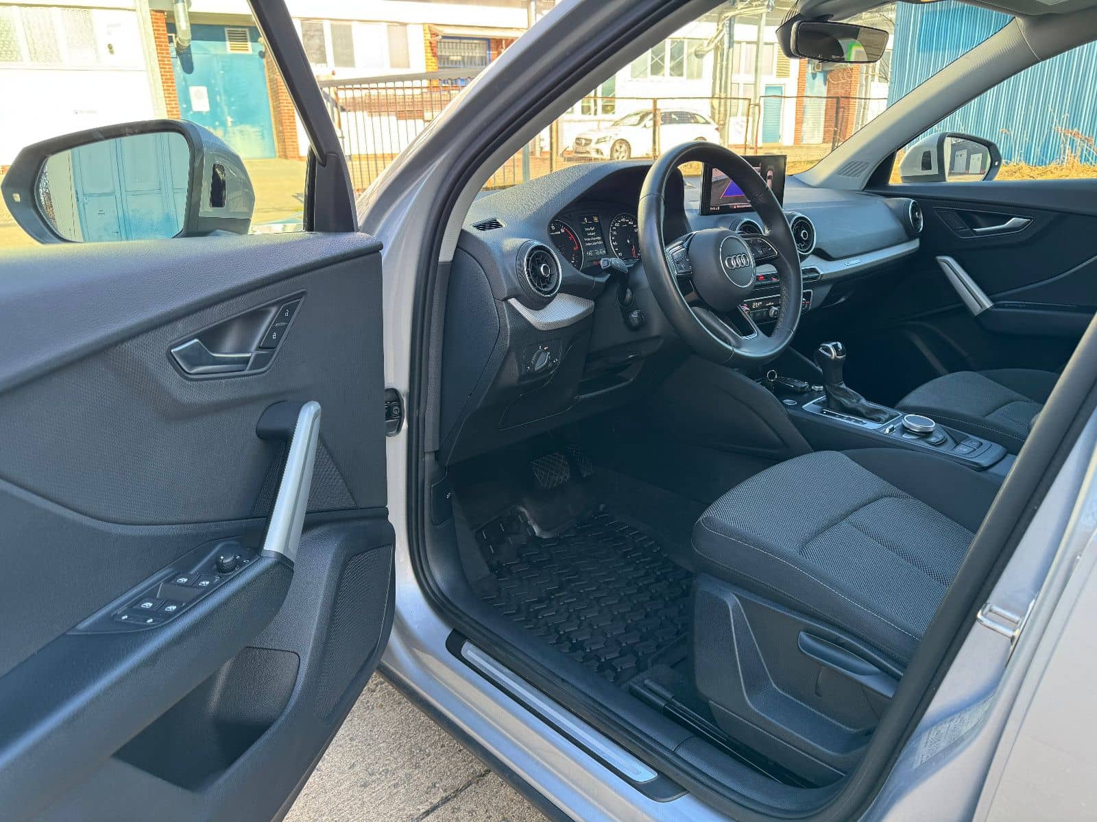 Audi Q2 35 TFSI advanced foto 5