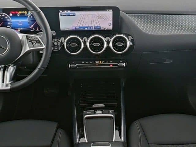 Mercedes-Benz GLA 200 d+Modelljahr2025+AHK+Progressive Line Ad foto 18