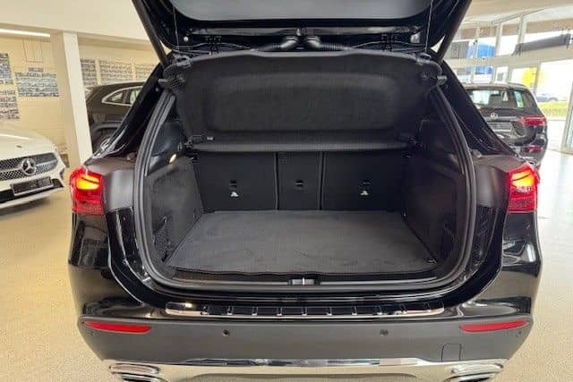 Mercedes-Benz GLA 200 d+Modelljahr2025+AHK+Progressive Line Ad foto 9